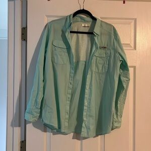 Columbia sport shirt